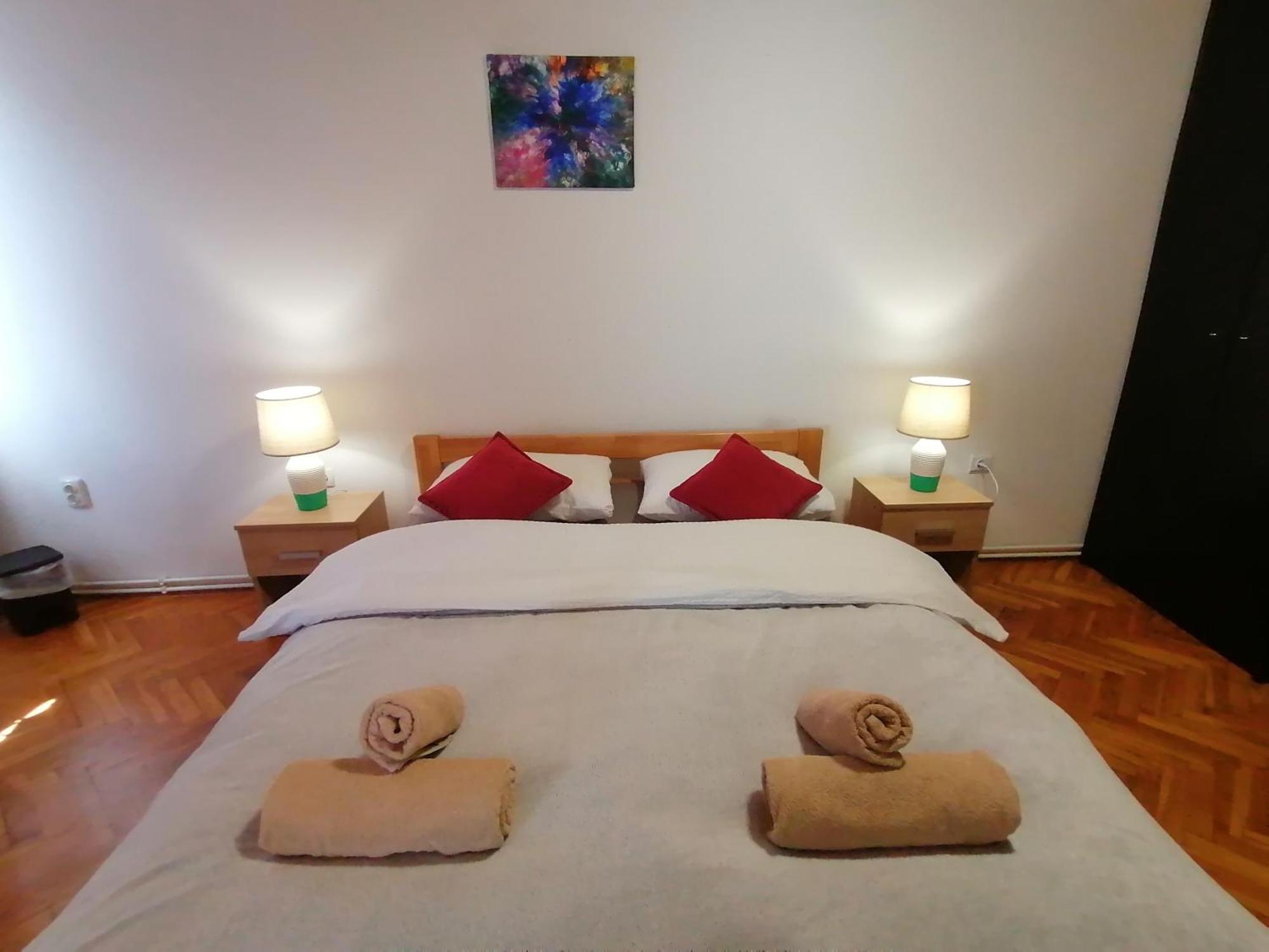 Cozy 1-Bdrm Apt In Dubec, Ideal For Work Or Study Sesvete Exterior foto
