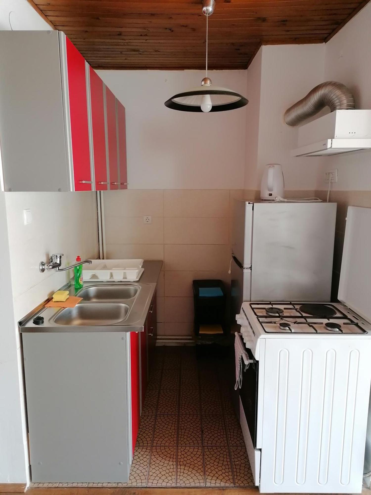 Cozy 1-Bdrm Apt In Dubec, Ideal For Work Or Study Sesvete Exterior foto