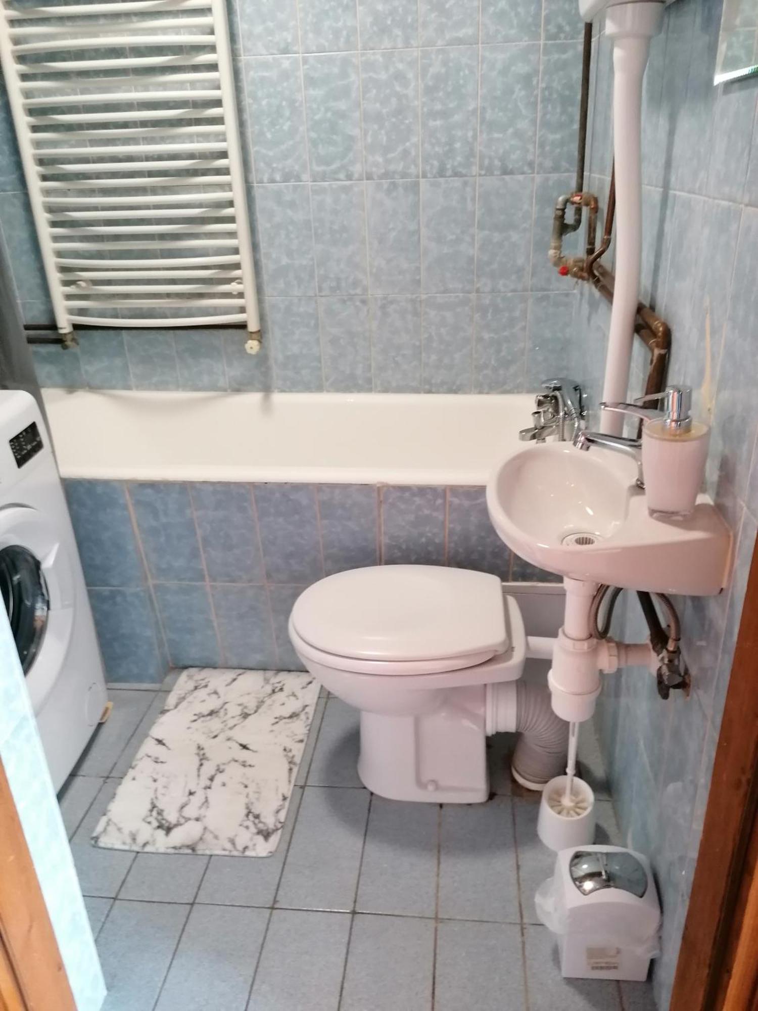 Cozy 1-Bdrm Apt In Dubec, Ideal For Work Or Study Sesvete Exterior foto